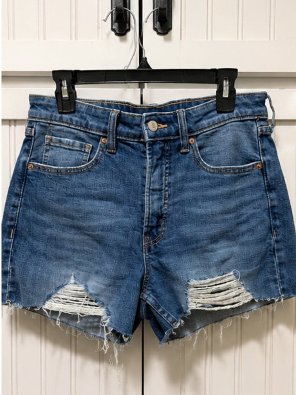 Old Navy High Rise OG Straight Distressed Denim Shorts Size 12 Frayed Hem